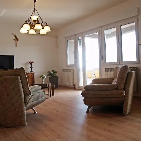 Seafront Dolores Apartment *